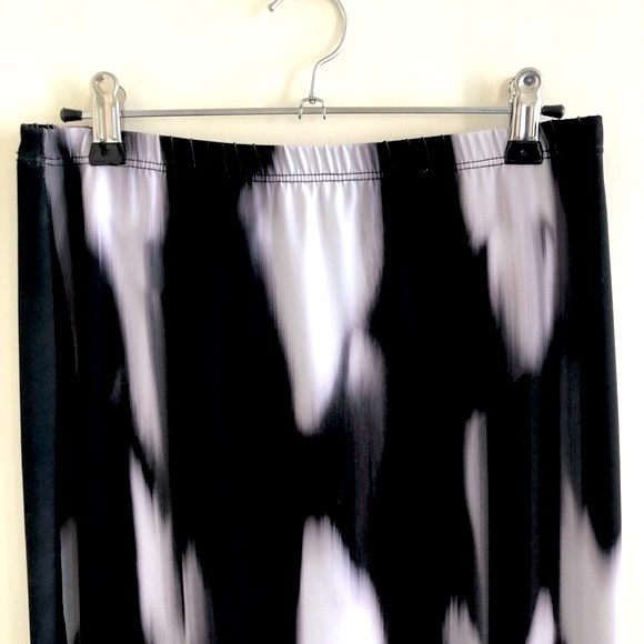 WAYNE By WAYNE COOPER Size 10 Black/White Marble Stretch Straight Pencil Skirt - Picture 5 of 11